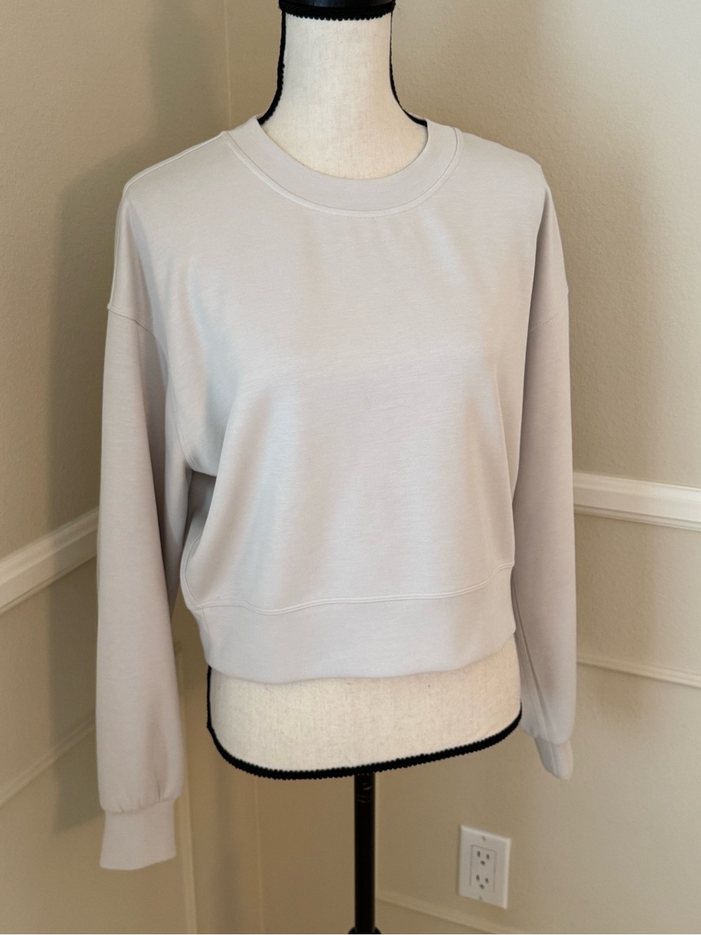 Lightly cropped lululemon sweatshirt